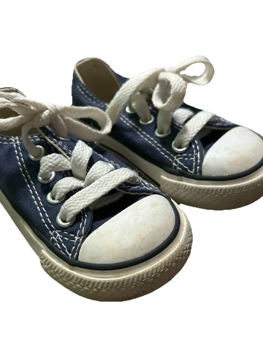 Toddler Converse Navy Blue Low Top Sneakers Size 4